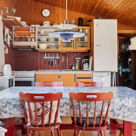 The Real Summerhouse Feeling In Grandmas House * Bøtø By