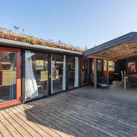 Vakantiehuis The Real Summerhouse Feeling In Grandmas House Bøtø By